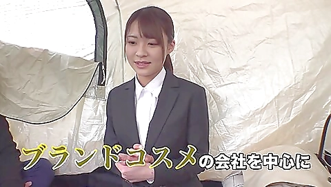 0000447 四つん這い かわいい 美脚などが含まれている