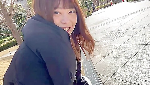 0001300 スレンダー 亀頭フェラ セックスなどが含まれている